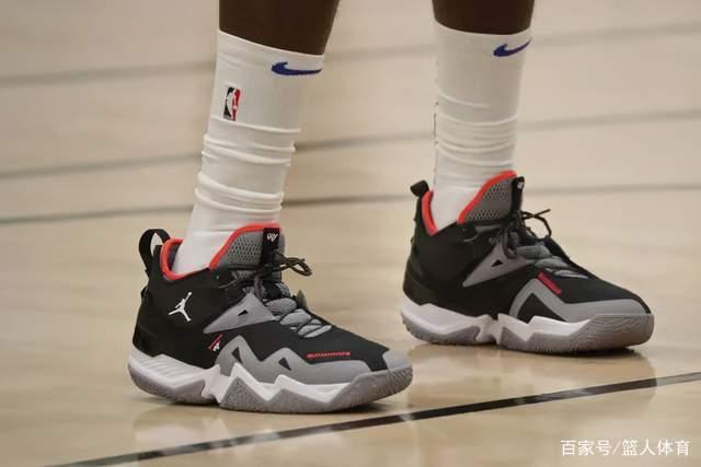 意甲-赖因德斯破门迪巴拉建功 AC米兰1-1罗马