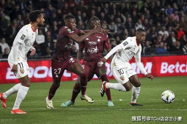 法媒记者：姆巴佩正处在抑郁当中，已找专家治疗