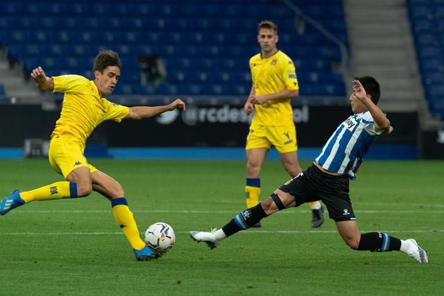 赵剑波击败孟凡雨 登顶独牙传奇中式九球青岛精英赛